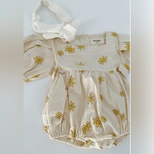 Floral puff sleeve romper